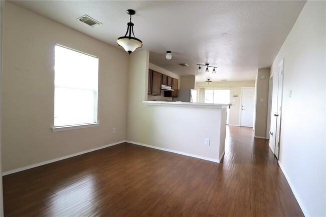 Building Photo - 20641 Patriot Park Ln