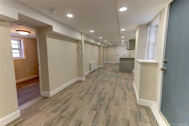 Building Photo - 85 Florida St