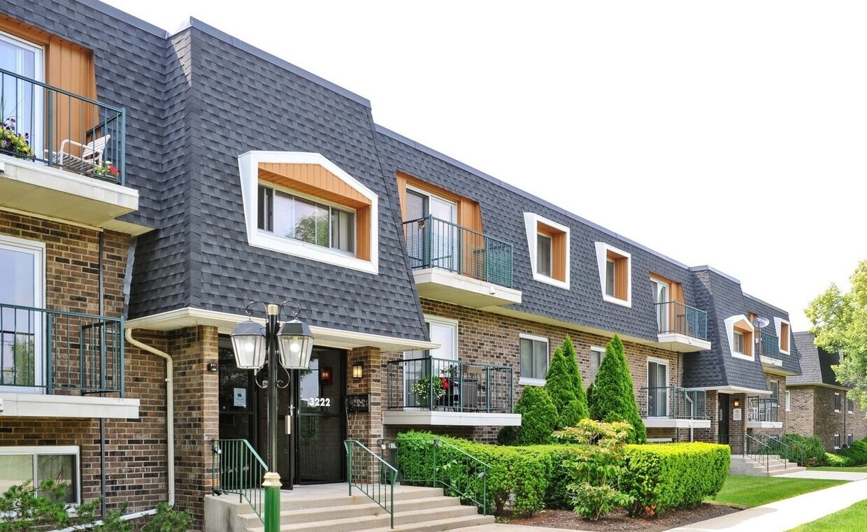 3222 Sanders Rd Unit 1F, Northbrook, IL 60062 Condo for Rent in Northbrook, IL