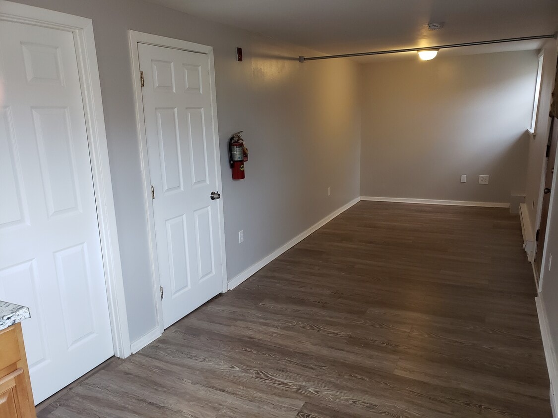 Building Photo - Godfrey