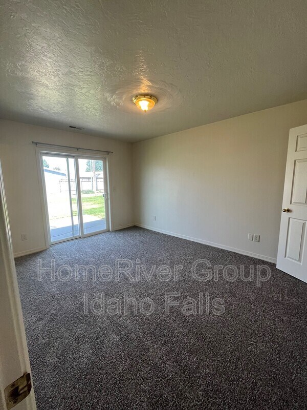 Foto del edificio - 1537 Canyon Ave