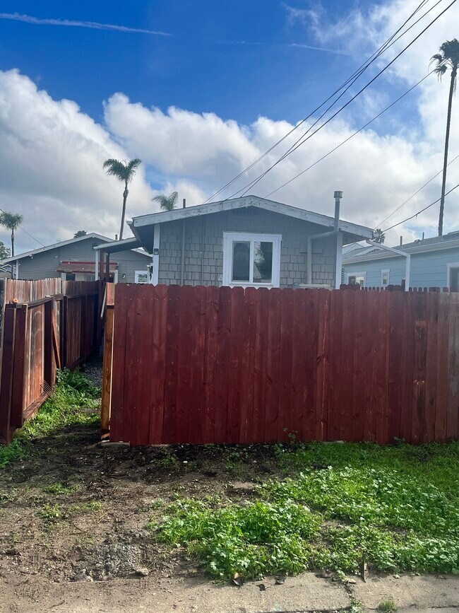 Foto del edificio - 5056 Hawley Blvd