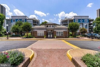 Building Photo - 5575 Seminary Rd