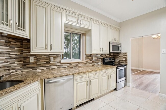 Foto del edificio - 1077 River Rd