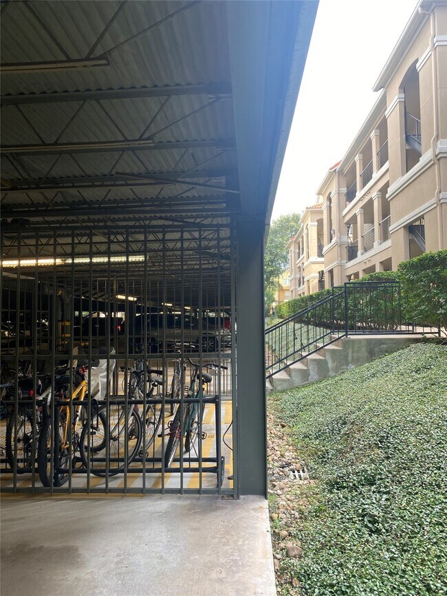 Foto del edificio - 3231 Allen Pkwy