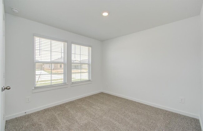 Building Photo - 8707 Shumard Oak Dr