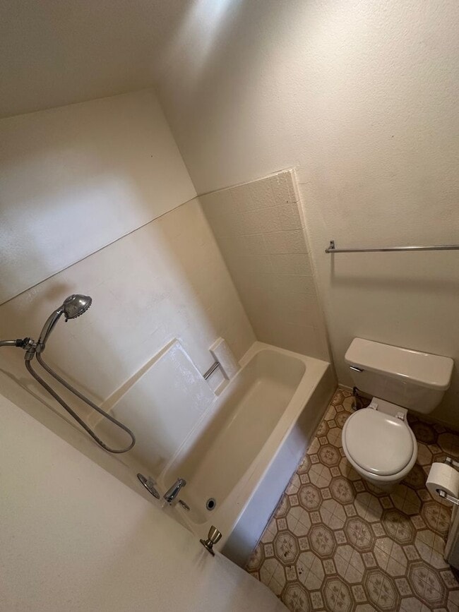 Foto del edificio - MOVE IN SPECIAL HALF OFF 1ST MONTH RENT
