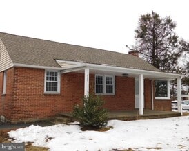 Building Photo - 737 Churchville Rd