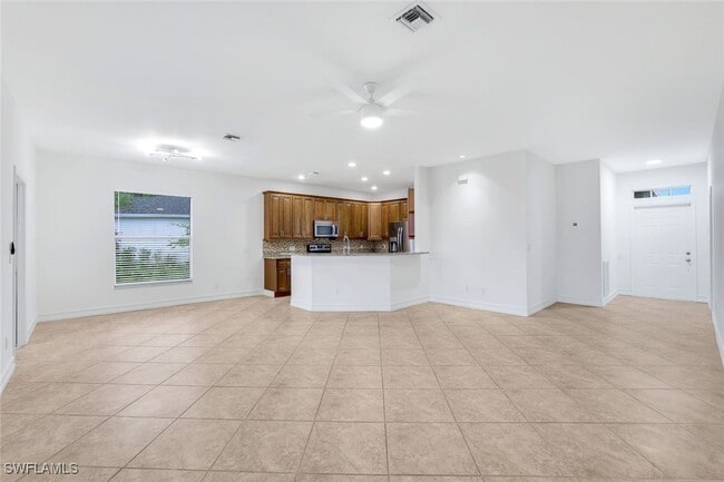 Foto del edificio - 238 Stanhope Cir