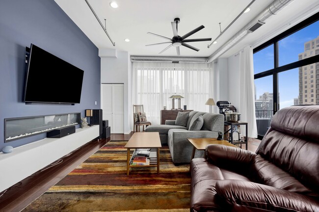 Building Photo - 1516 S Wabash Ave