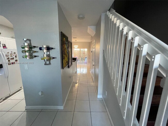 Foto del edificio - 3360 NE 14th Dr