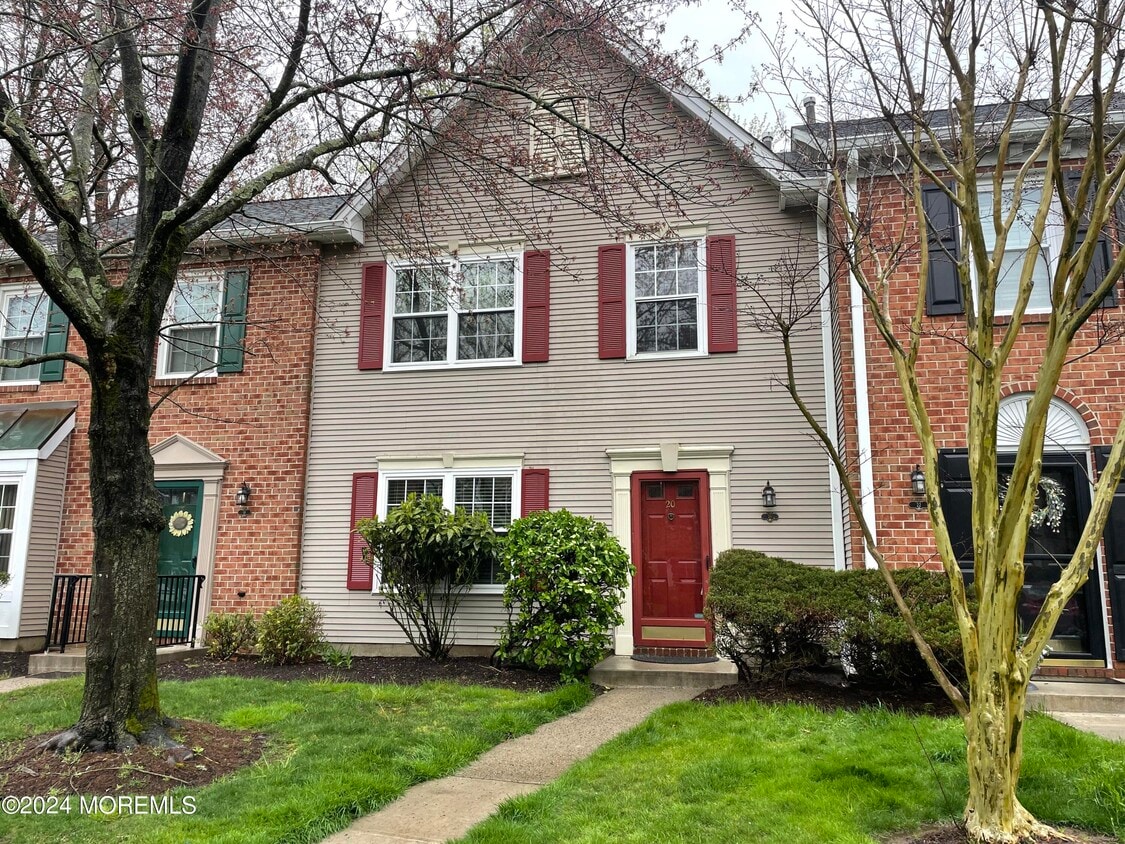 Primary Photo - 20 Steeple Chase Ct
