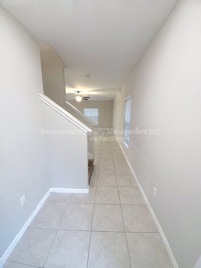 Building Photo - 7232 Samuel Ivy Dr