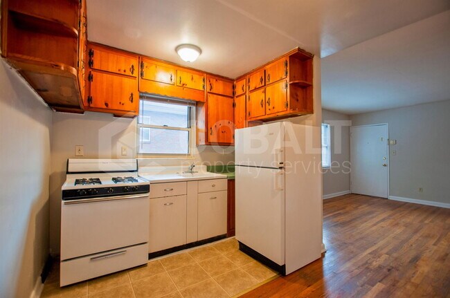 Foto del edificio - 944 St Charles Ave NE