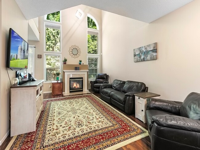 Building Photo - 1378 White Oak Dr