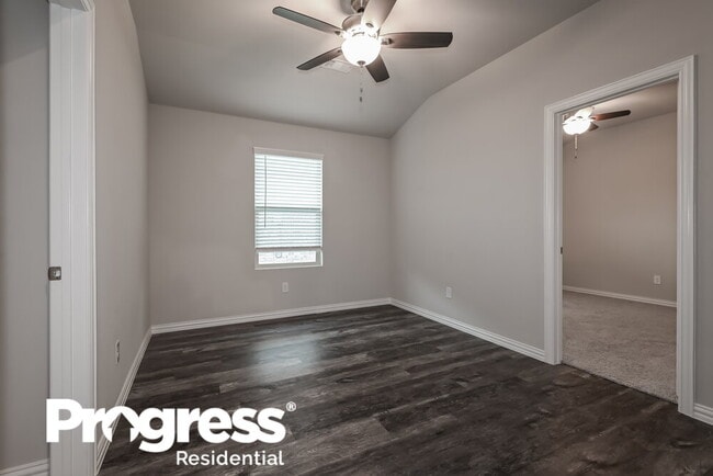 Foto del edificio - 1331 Black Canyon Ave