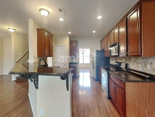 Foto del edificio - 1744 Main Divide Dr