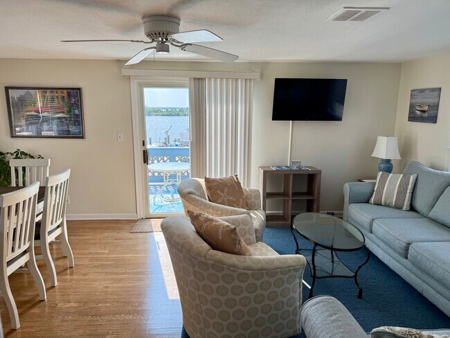 Foto del edificio - 435 Harborside Dr W