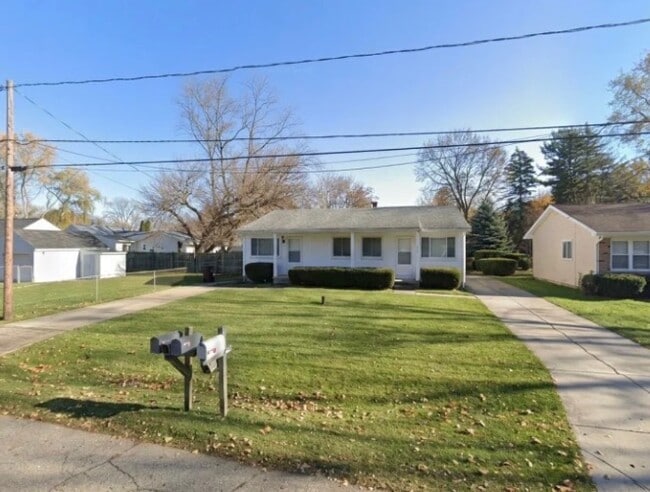 Building Photo - 1908 Burton Ave