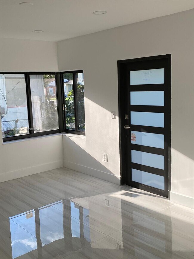 Building Photo - 1462 NW 57th St