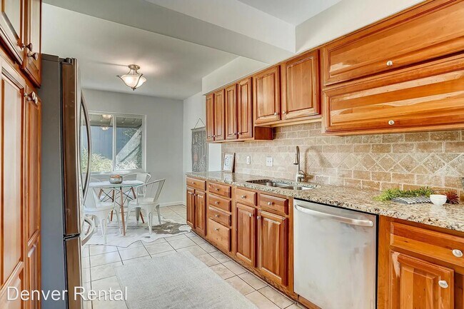 Building Photo - 2 br, 1 bath House - 4492 Zenobia St