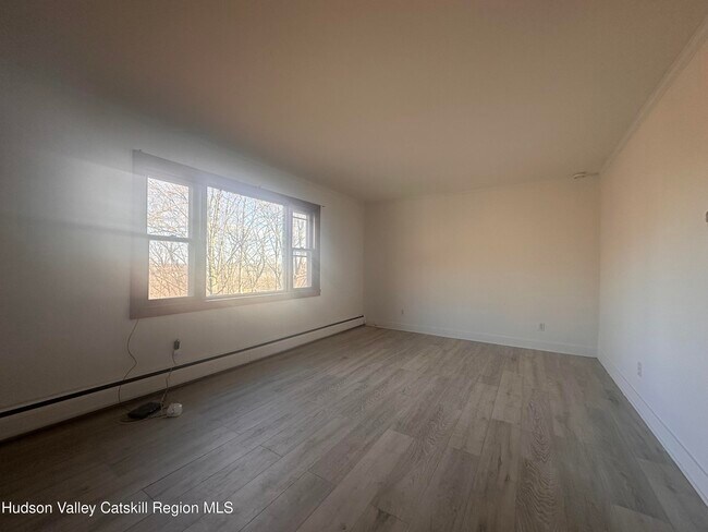 Foto del edificio - 6140 NY-9G