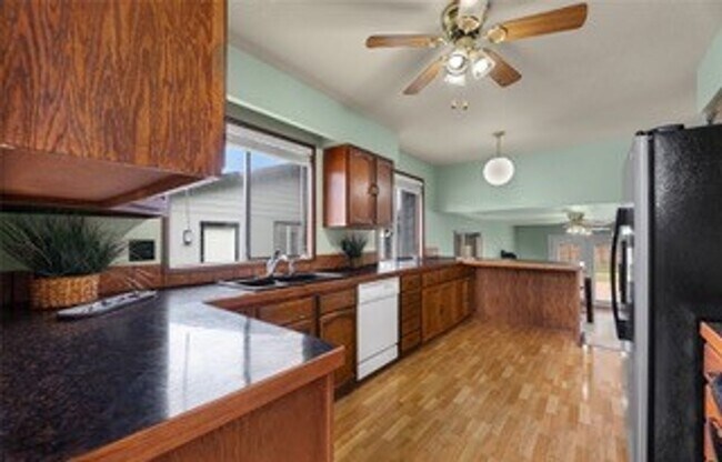 Foto del edificio - Spacious 3 Bed, 2.5 Bath Home!