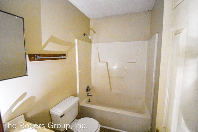 Foto del edificio - 1348-1350 Nicholas St