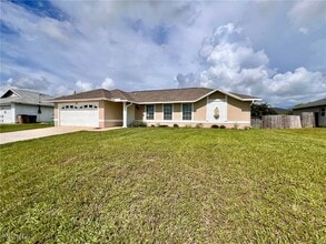 Building Photo - 621 SW 10th Pl