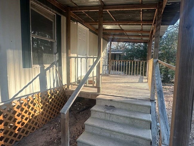 Building Photo - 24304 Oak Run