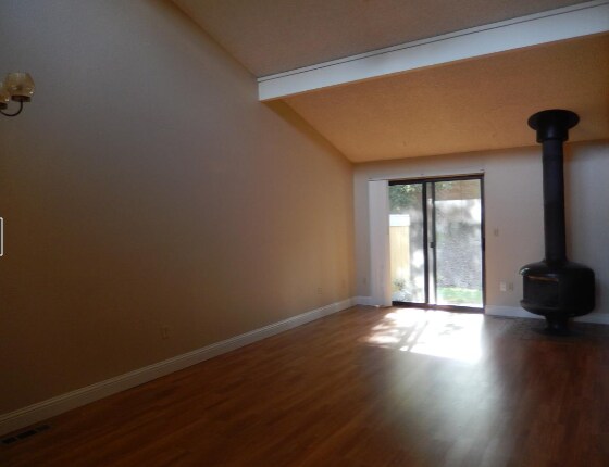 Foto del edificio - 700 140th Ave SE