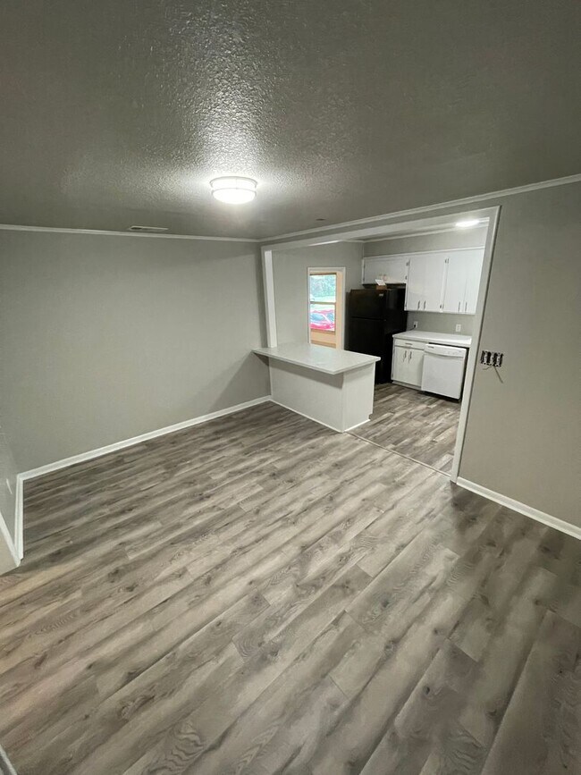 Foto del edificio - Remodeled 2 Bed, 1 Bath Home in Fort Smith