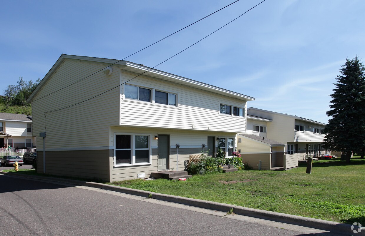 Foto principal - Windwood Townhomes