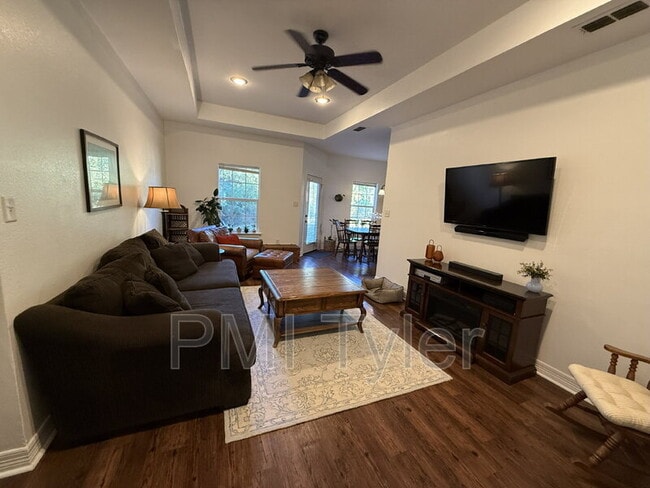 Foto del edificio - 15160 County Rd 1113