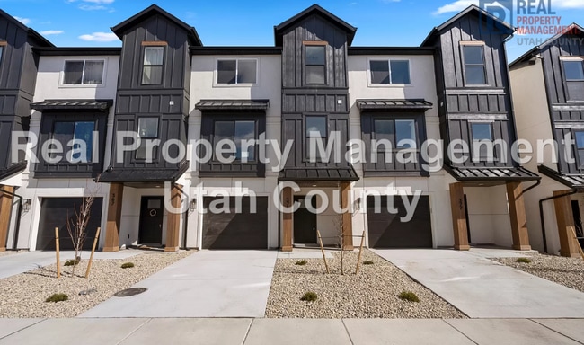 Building Photo - Newer Townhouse in American Fork