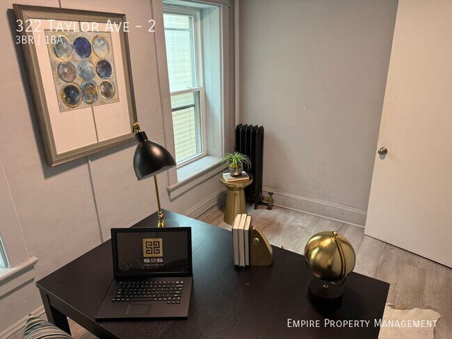 Foto del edificio - 322 Taylor Ave