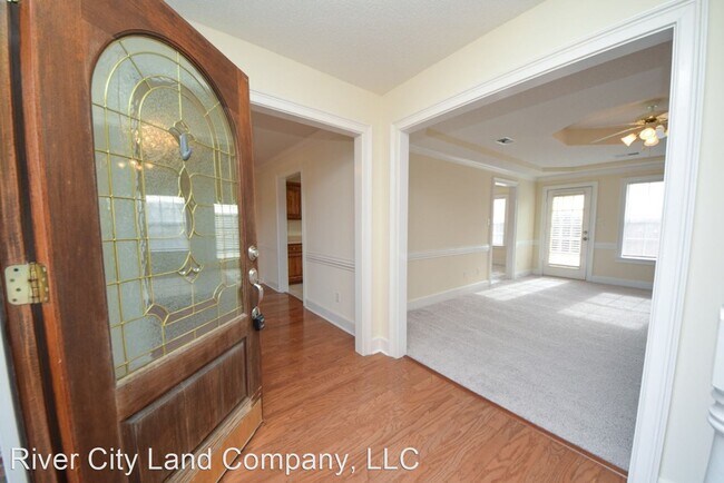 Building Photo - 3 br, 2 bath House - 105 Doe Trail