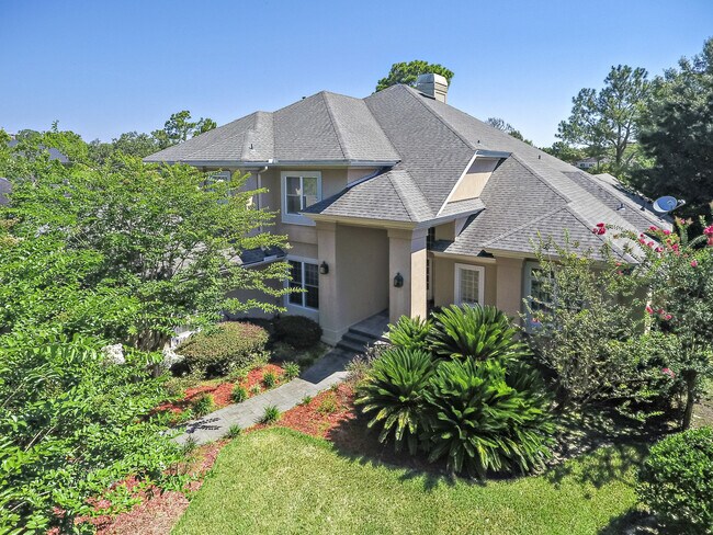 Foto del edificio - 10155 Bishop Lake Rd W