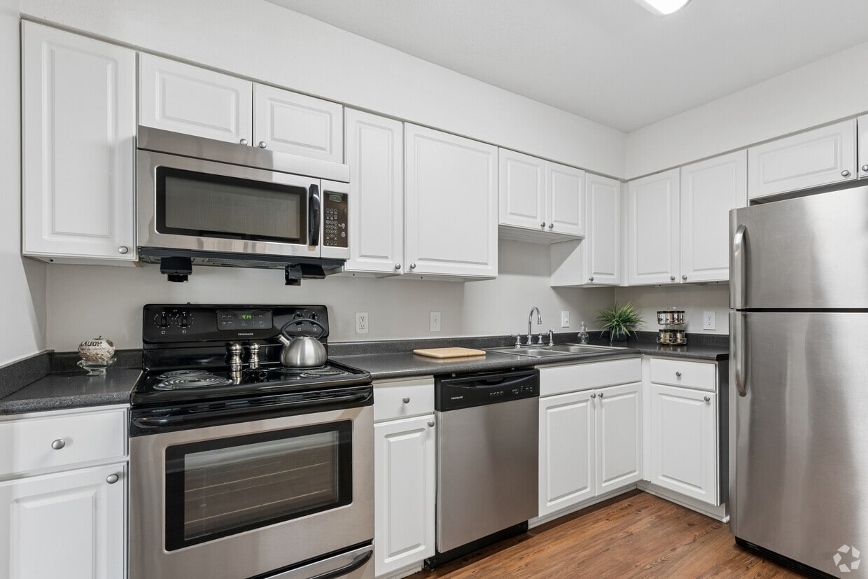 Interior Photo - Carolina - Students save up to 10%!