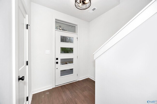 Foto del edificio - 2506 Freeman Rd SW