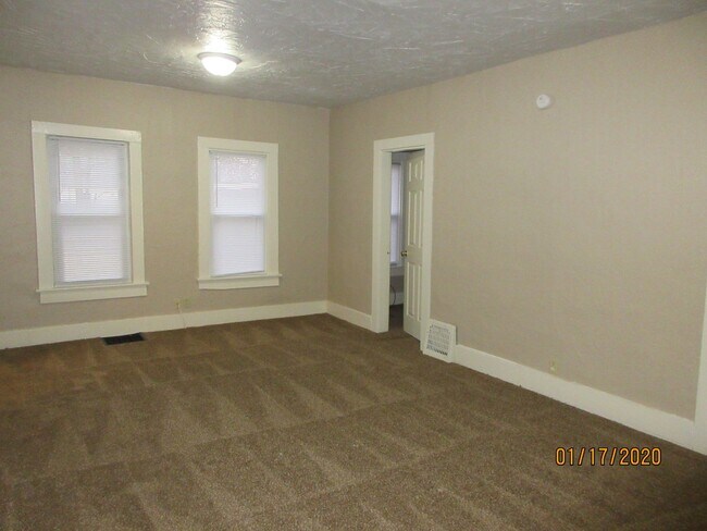 Foto del edificio - 2103 Carlton Ave