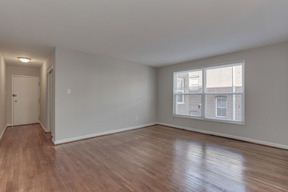 Building Photo - 806 Longfellow St NW