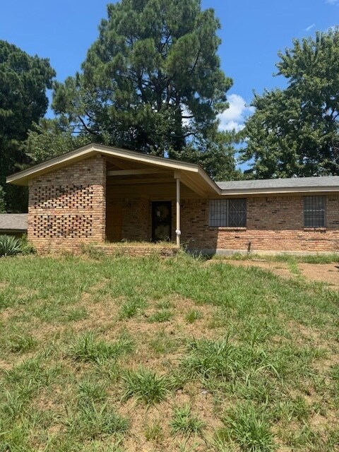 Primary Photo - 2240 Cassie Ave