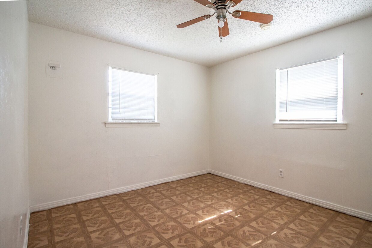 Foto principal - Great 2 Bedroom 1 Bathroom House!
