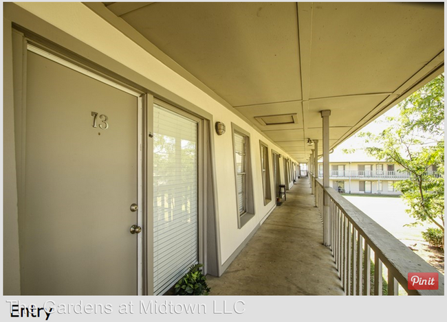 Foto del edificio - 4630 S Darlington Ave