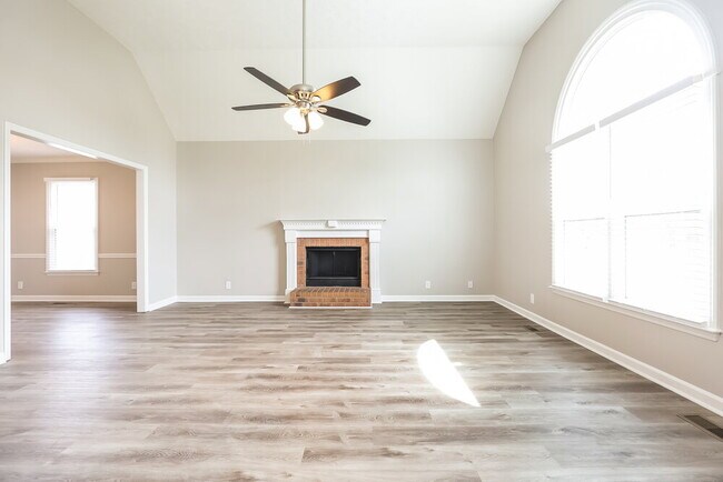 Foto del edificio - 2237 Red Mile Rd