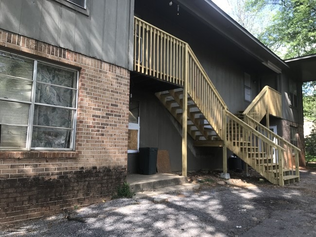 957 47th Pl N Parking exterior - 957 47th Pl N