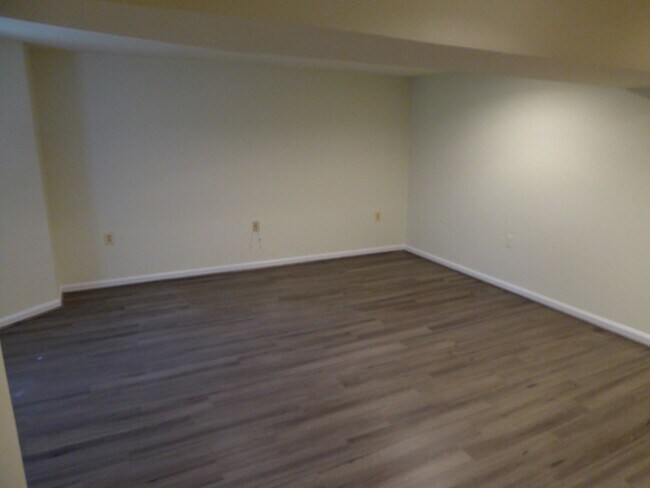 Building Photo - 1361 Parkwood Pl NW