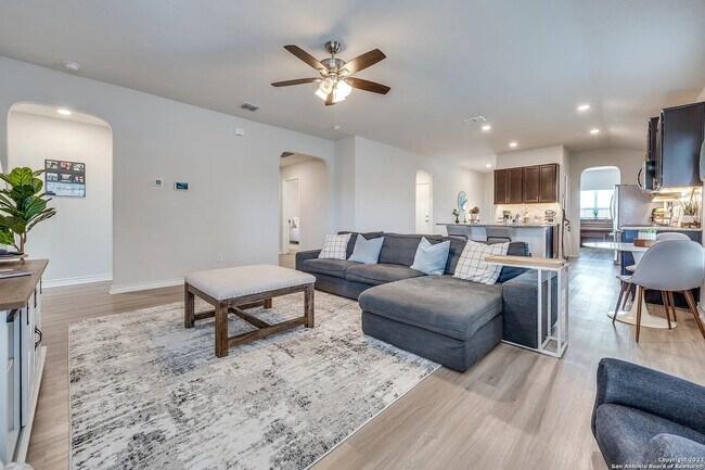 Foto del edificio - 2915 Thackery Groove