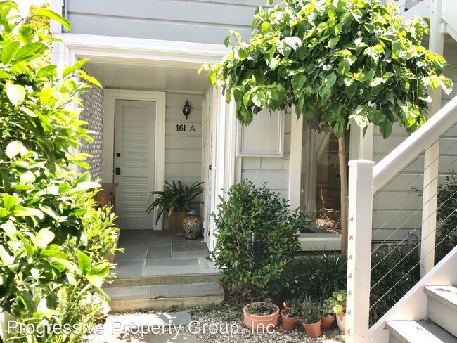 Building Photo - 1 br, 1 bath House - 161 A Hartford Street
